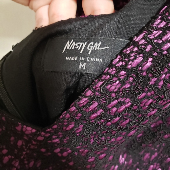 Nasty Gal Black Lace Dress (Cap Sleeve) - Picture 4 of 4